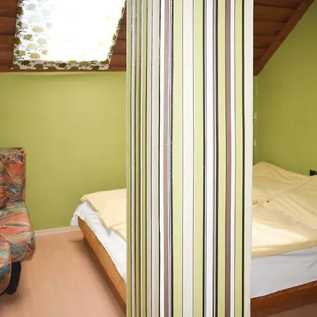 Apartamento Three-bedroom In *